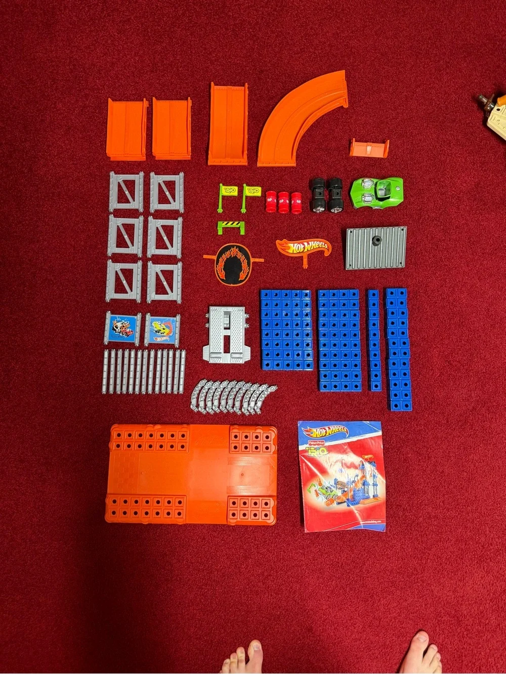 Fisher-Price TRIO x Hot Wheels Orange & Blue Race Track Playset